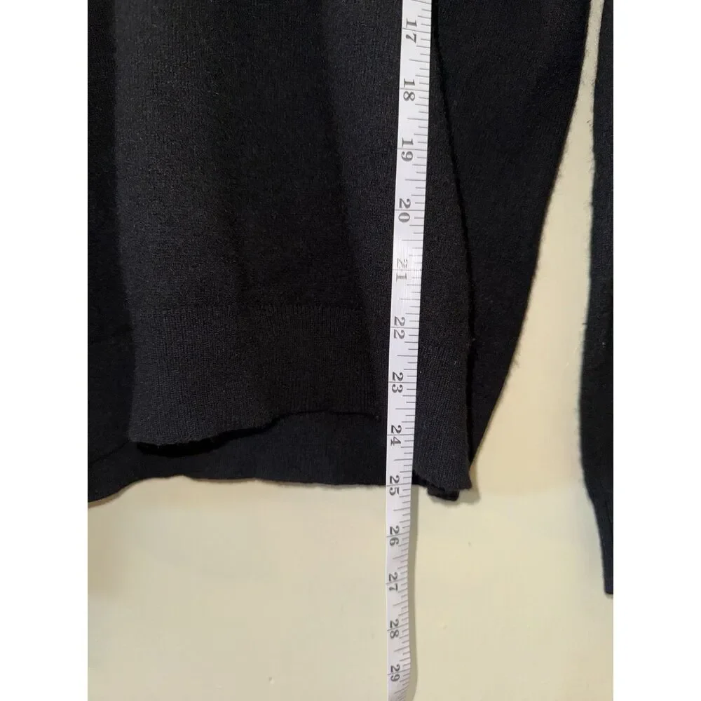 UNIQLO 100% Cashmere Crewneck Sweater Black Mens Small Minimalist Knit